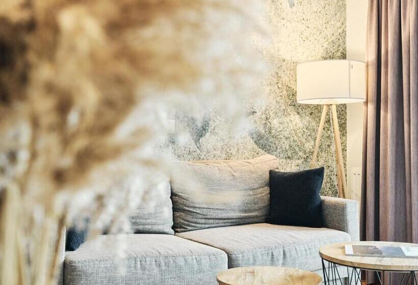 标准间带山景, Auszeit