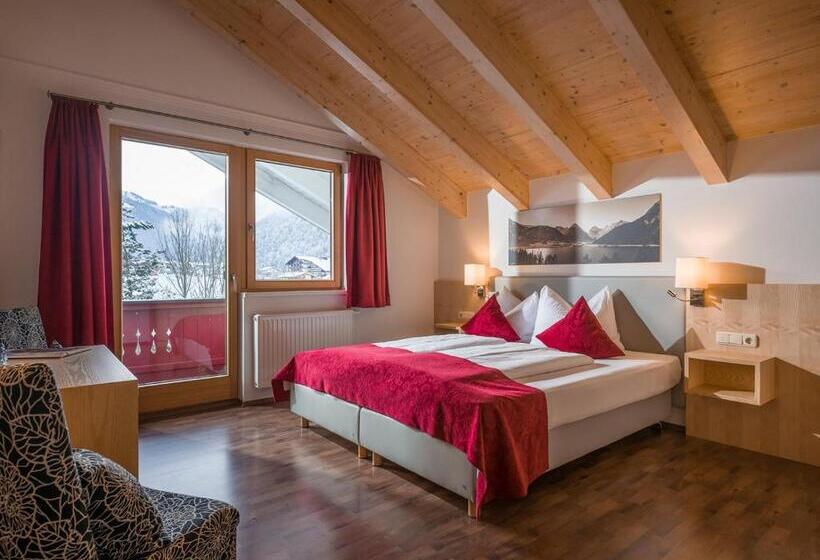 标准房带园景, Auszeit