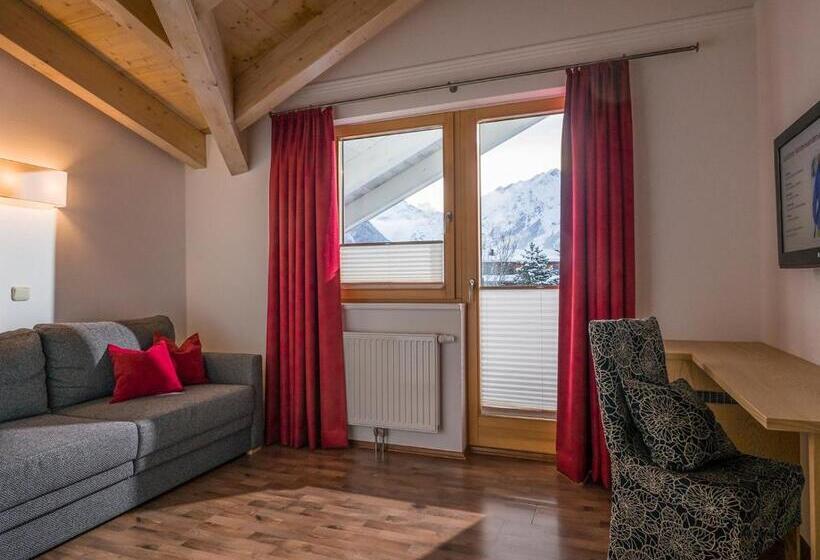 标准房带园景, Auszeit