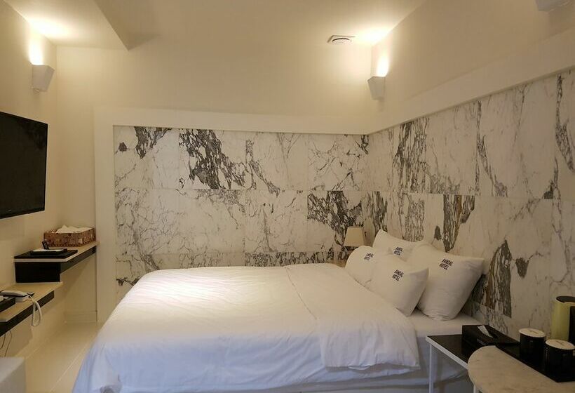 Standard Room, Bandal