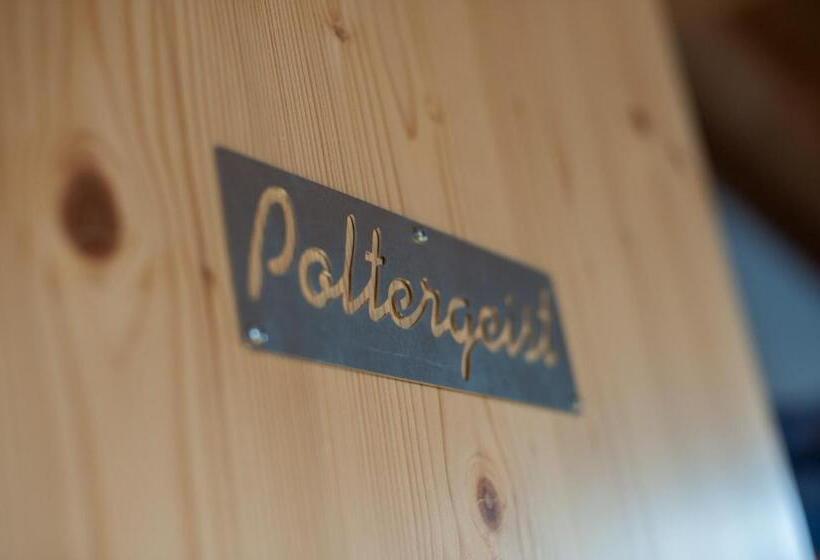 מיטה בחדר משותף, Berghaus Sulzfluh