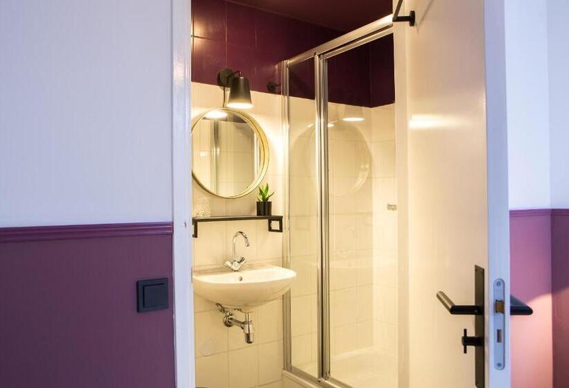 اتاق استاندارد, Little Duke