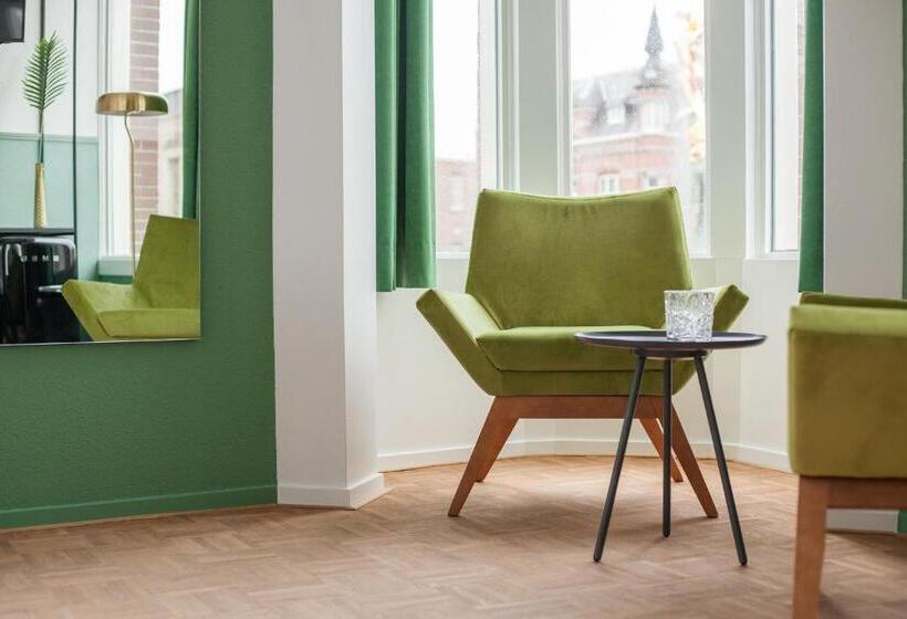 اتاق لوکس, Little Duke