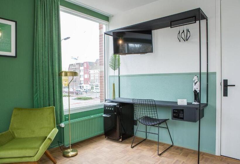 اتاق لوکس, Little Duke