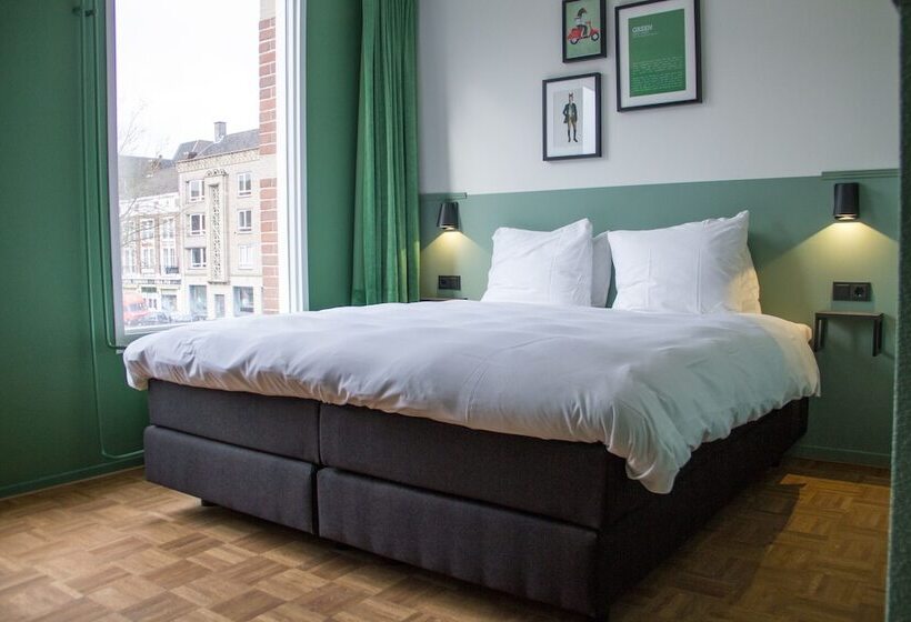 اتاق لوکس, Little Duke