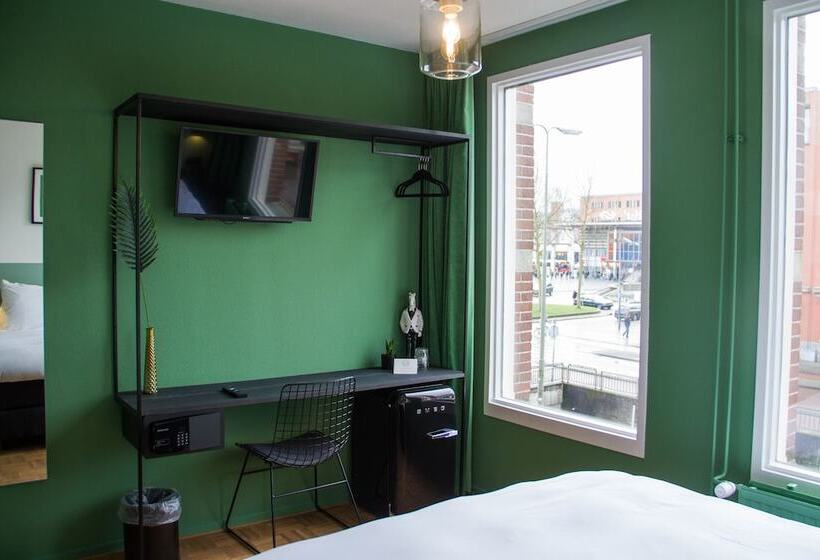 اتاق لوکس, Little Duke