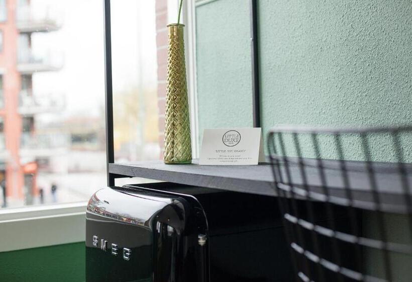 اتاق لوکس, Little Duke