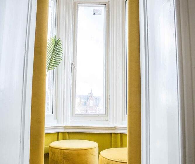 اتاق لوکس, Little Duke