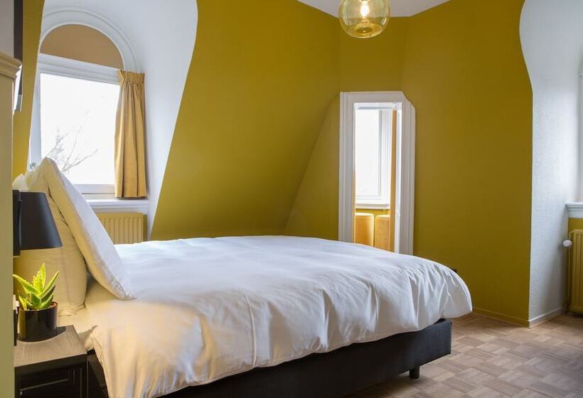 اتاق لوکس, Little Duke