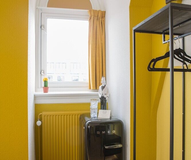 اتاق لوکس, Little Duke