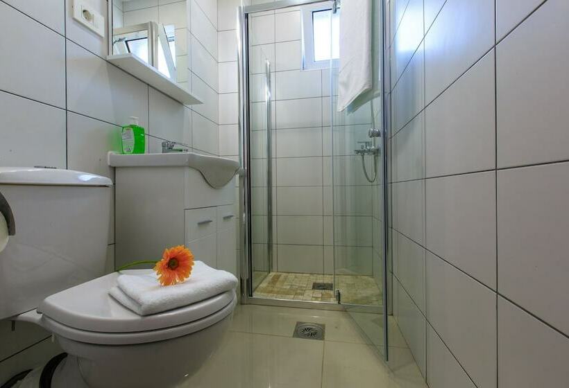 اتاق لوکس, Scandinavian Home Of Ulcinj