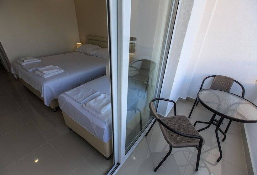 اتاق لوکس سه تخته, Scandinavian Home Of Ulcinj