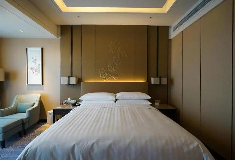キングサイズベッドのデラックスルーム, Shangri La Yiwu   Close To Yiwu International Trade Market
