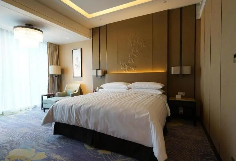 キングサイズベッドのデラックスルーム, Shangri La Yiwu   Close To Yiwu International Trade Market