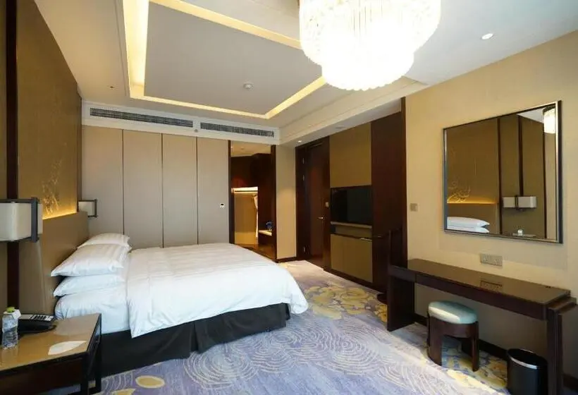キングサイズベッドのエクゼクティブルーム, Shangri La Yiwu   Close To Yiwu International Trade Market