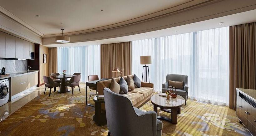 Номер Премиум, Shangri La Yiwu   Close To Yiwu International Trade Market
