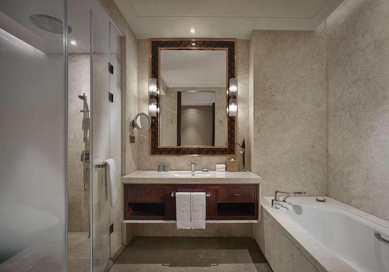 Люкс Executive Кровать Кинг, Shangri La Yiwu   Close To Yiwu International Trade Market