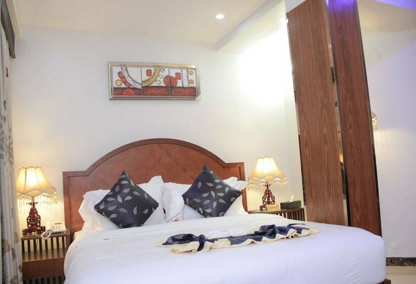 اتاق لوکس, Zimbo Golden