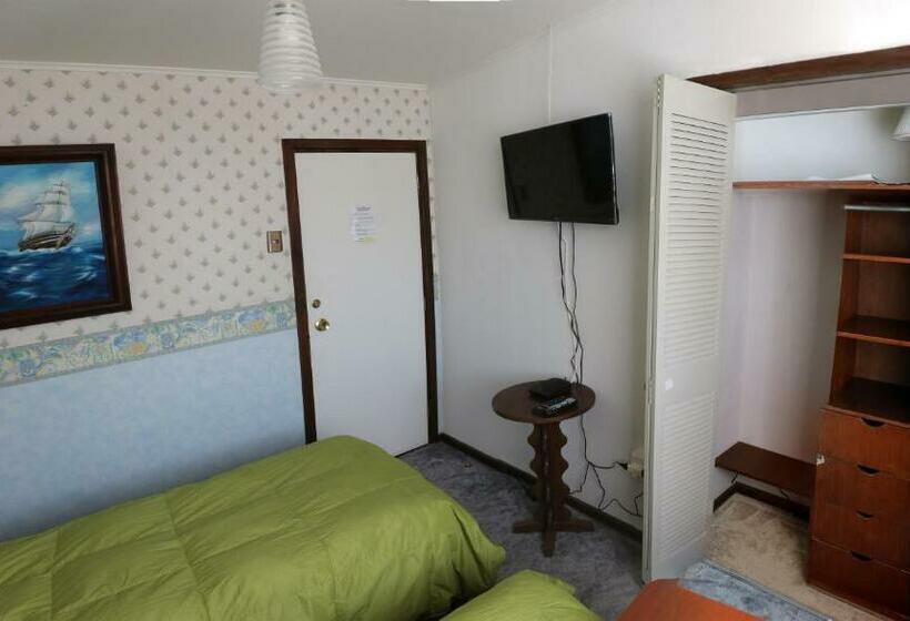 Номер Стандарт, Sandy Point B&b