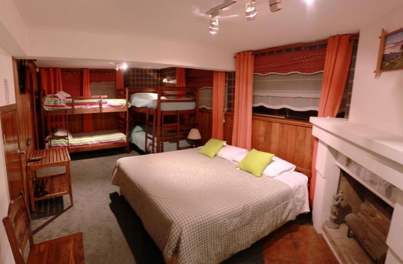 家庭间, Sandy Point B&b