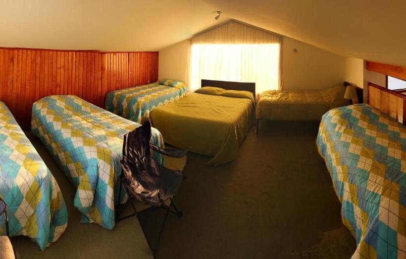 Семейный Номер Совместный Санузел, Sandy Point B&b