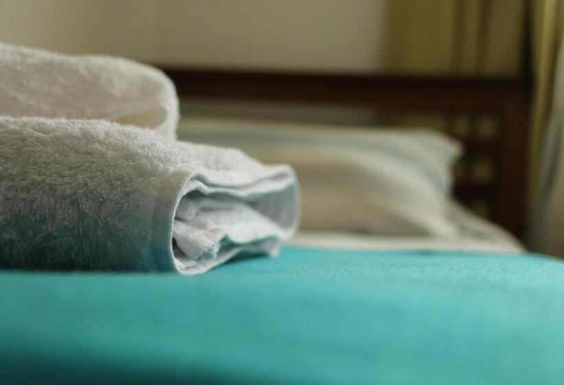 Номер Стандарт, Sandy Point B&b