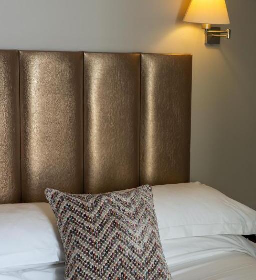 기본룸, Burlington House