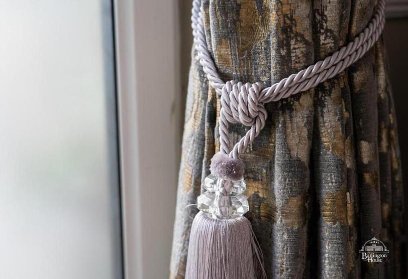 기본룸, Burlington House