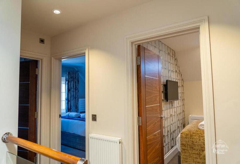 침실 2개 아파트, Burlington House