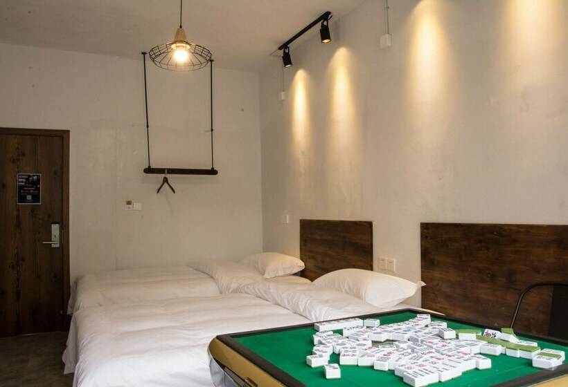 غرفة قياسية, Geographer Hostel