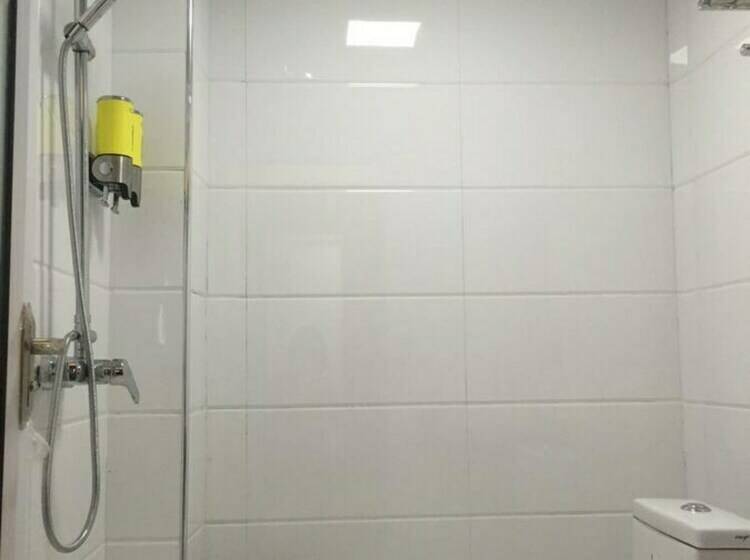 غرفة قياسية, Geographer Hostel