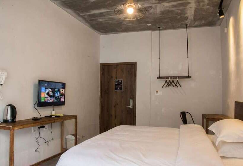 غرفة قياسية, Geographer Hostel