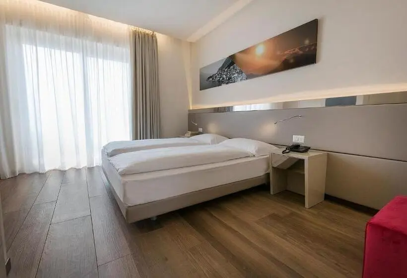 Standard-huone Järvinäkymä, Atilius Adults Only