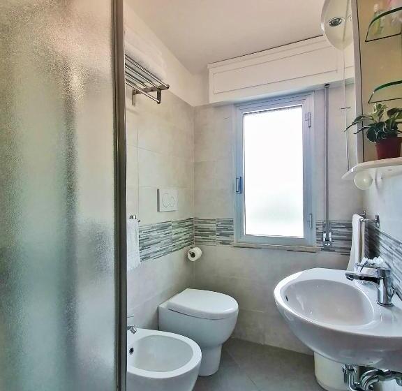 غرفة قياسية, California Pastry