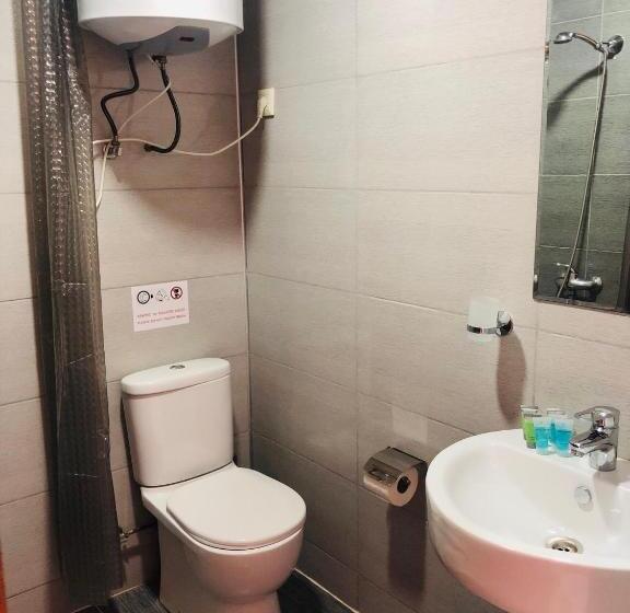 Standard Triple Room with Terrace, Crown