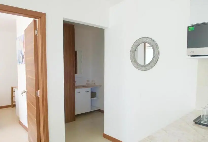 Villa 3 Makuuhuonetta, Grand Gardenia