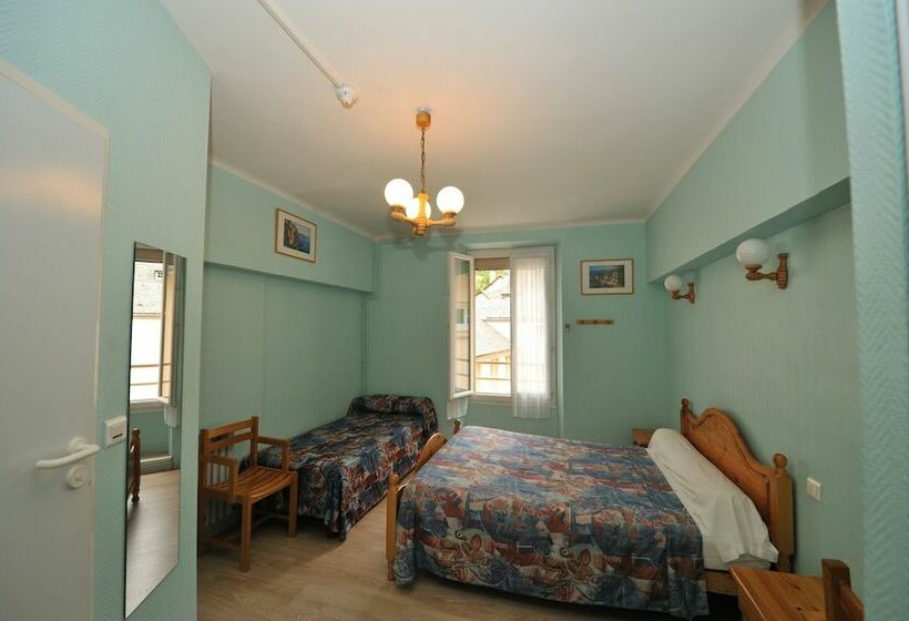 Номер Стандарт Трехместный, Hôtel Les Bateliers