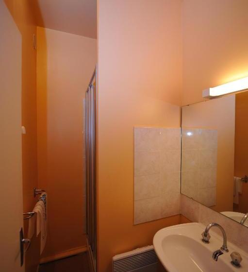 חדר סטנדרט, Hôtel Les Bateliers