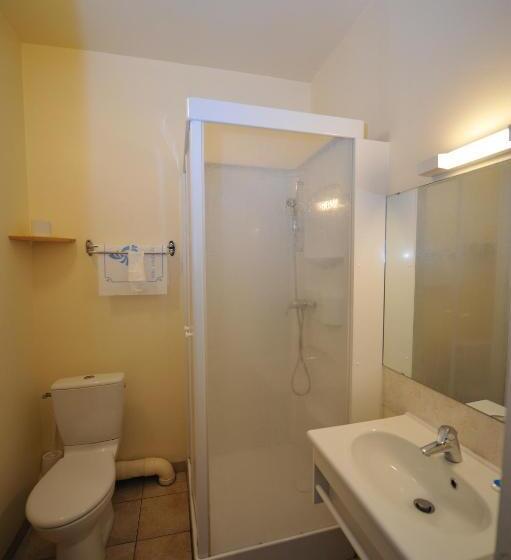 חדר סטנדרט לשלושה, Hôtel Les Bateliers