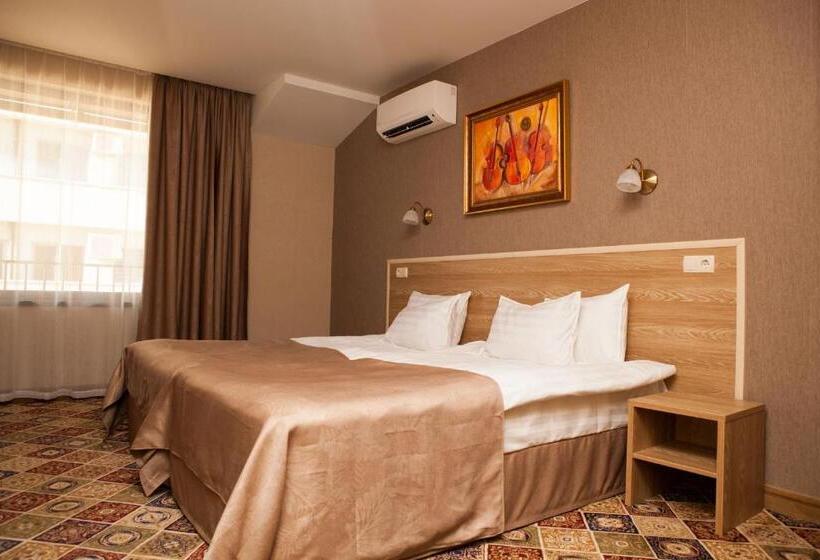 带1个卧室的带阳台的公寓, Motto