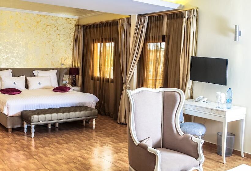 Junior Suite, Particular Destiny Suites