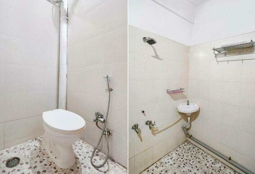 Chambre Deluxe, Fabhotel Leo Pride