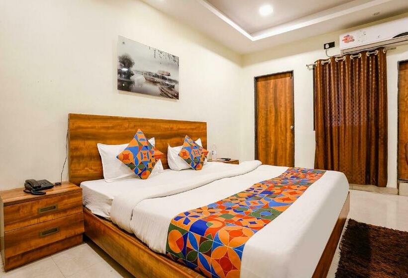 Chambre Deluxe, Fabhotel Leo Pride