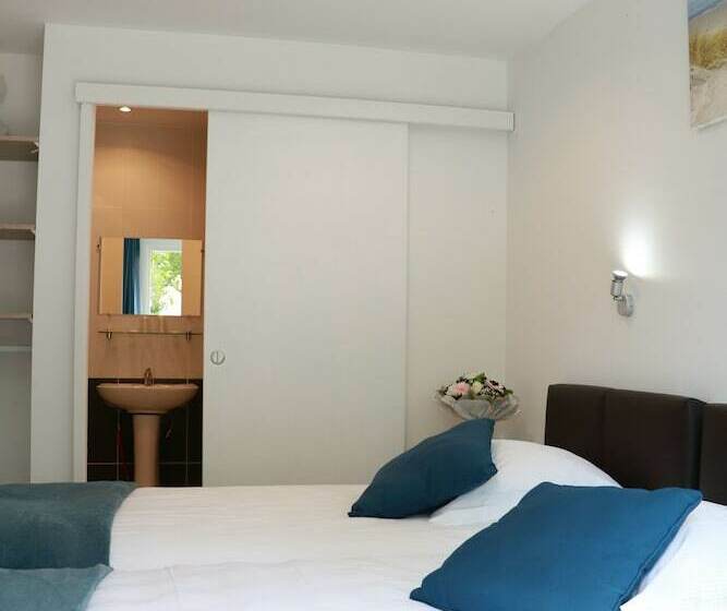 标准间, Chez Mireille Reingam Park