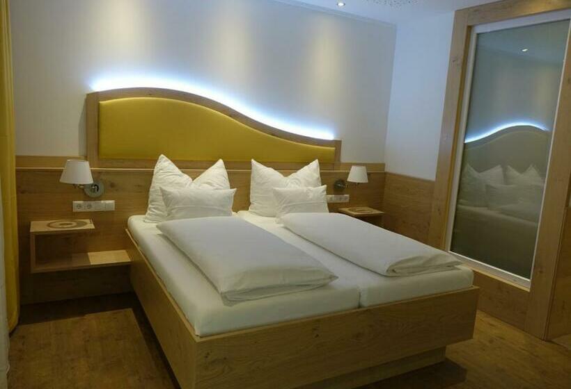 Номер Стандарт с Балконом, Seminarhotel Daniels