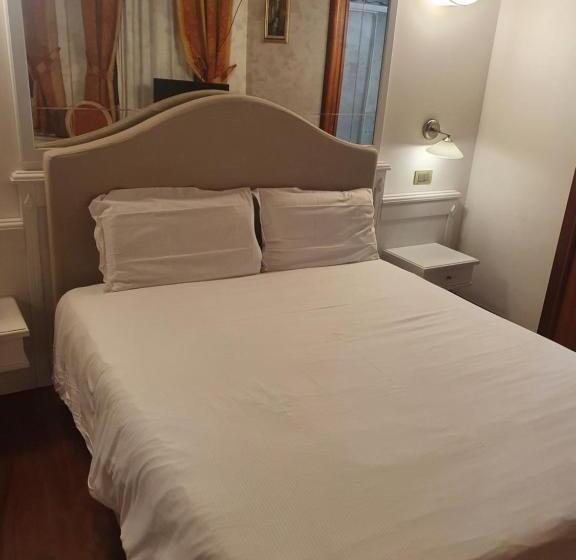 Pokój Deluxe, Casanova Fourrooms