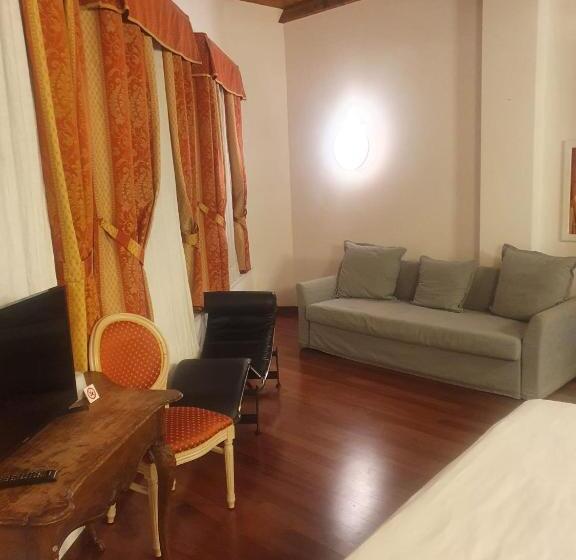 Pokój Deluxe, Casanova Fourrooms