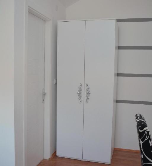 اتاق استاندارد, Prenociste Bojan 017