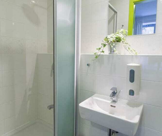 标准间, Chic Hostel