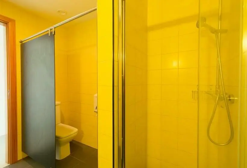 オーシャンビューデラックスルーム, Hi Arrifana Destination Hostel